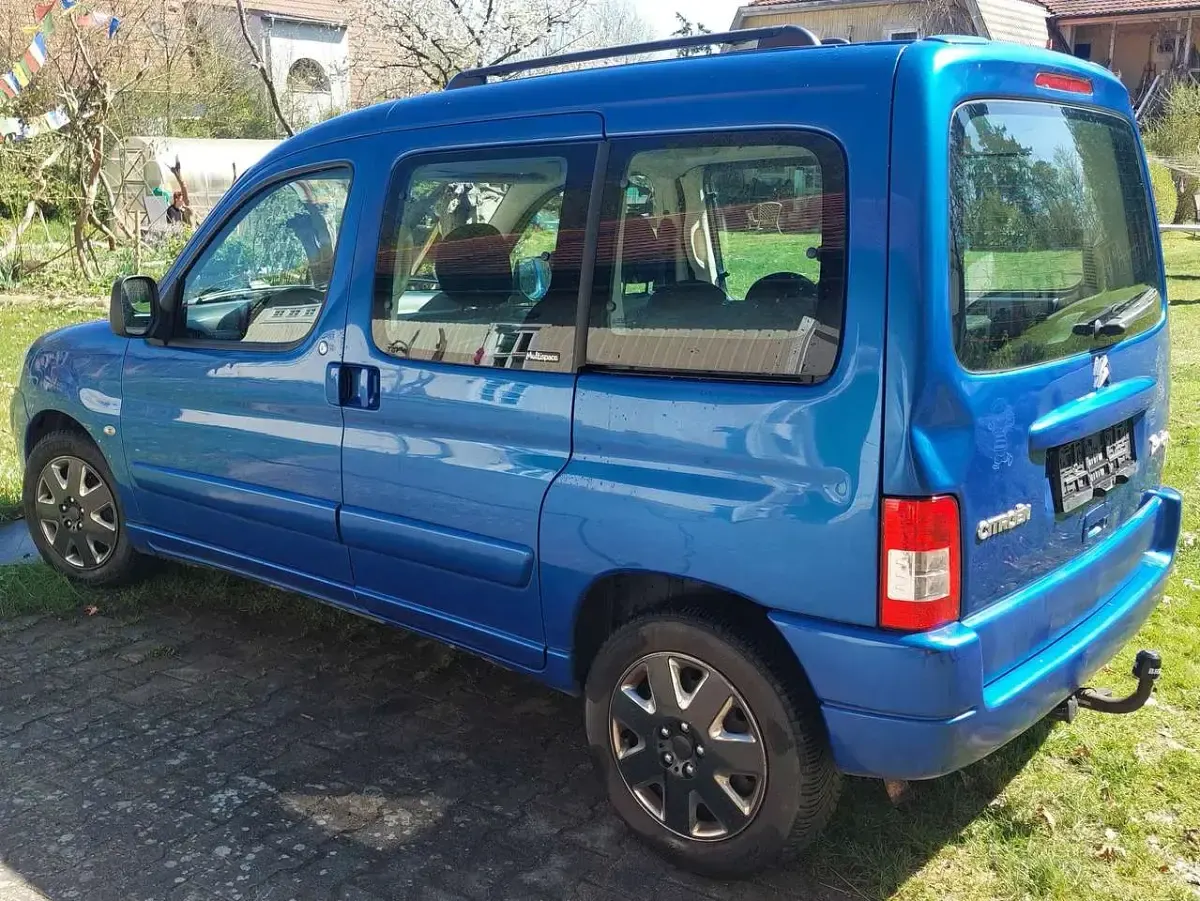 Gebraucht Citroën Berlingo 109 PS (80 kW) 2007 Blau Van / Kleinbus