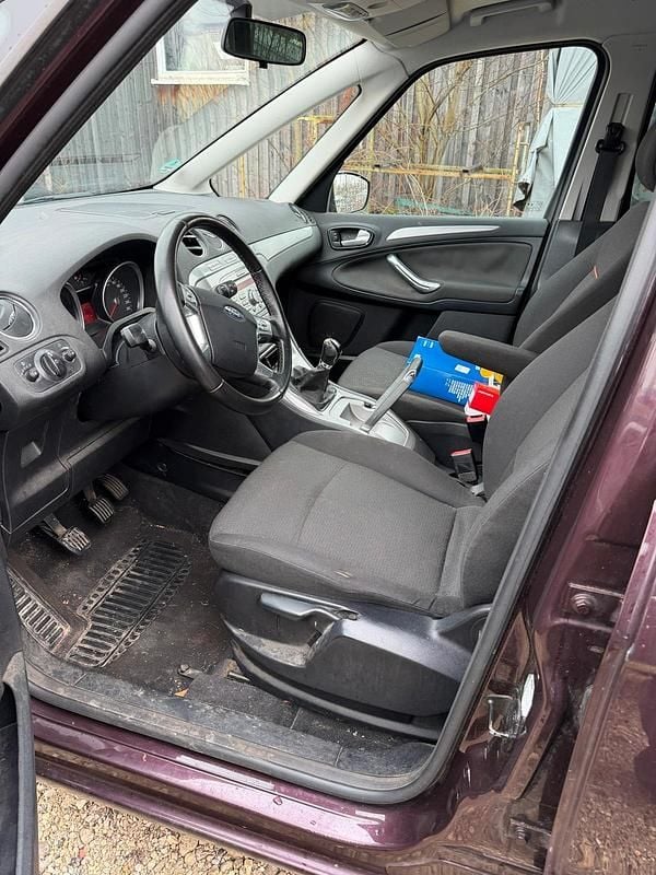 Gebraucht Ford Galaxy 145 PS (106 kW) 2009 Rot Van / Kleinbus