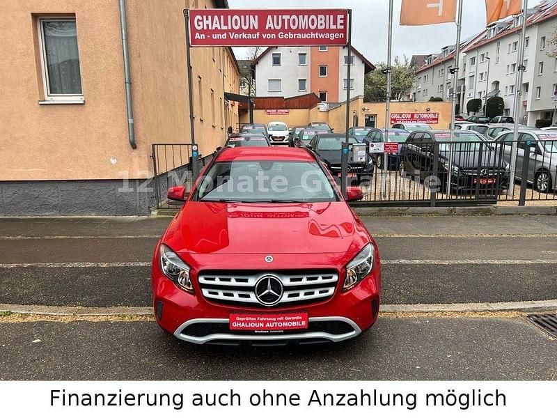 Gebraucht Mercedes GLA200 156 PS (114 kW) 2019 Rot SUV