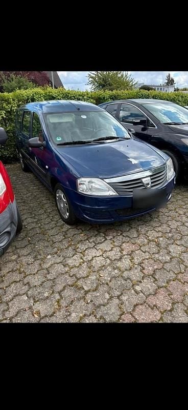 Second-hand Dacia Logan 75 CP (55 kW) 2009 Albastru Break