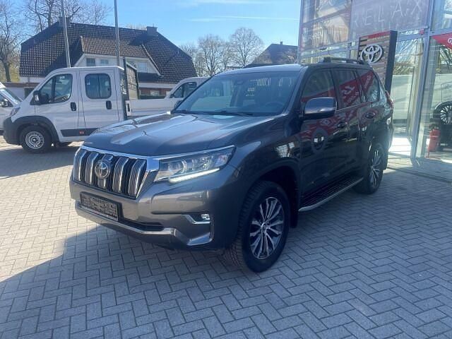 Gebraucht Toyota Land Cruiser Executive 177 PS (130 kW) 2018 Grau SUV
