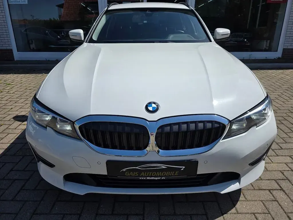 Gebraucht BMW 320 Advantage 190 PS (139 kW) 2021 Weiß Kombi
