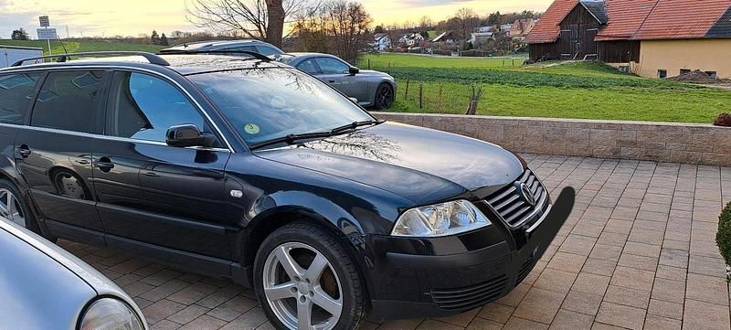 Gebraucht VW Passat 131 PS (96 kW) 2003 Schwarz Kombi