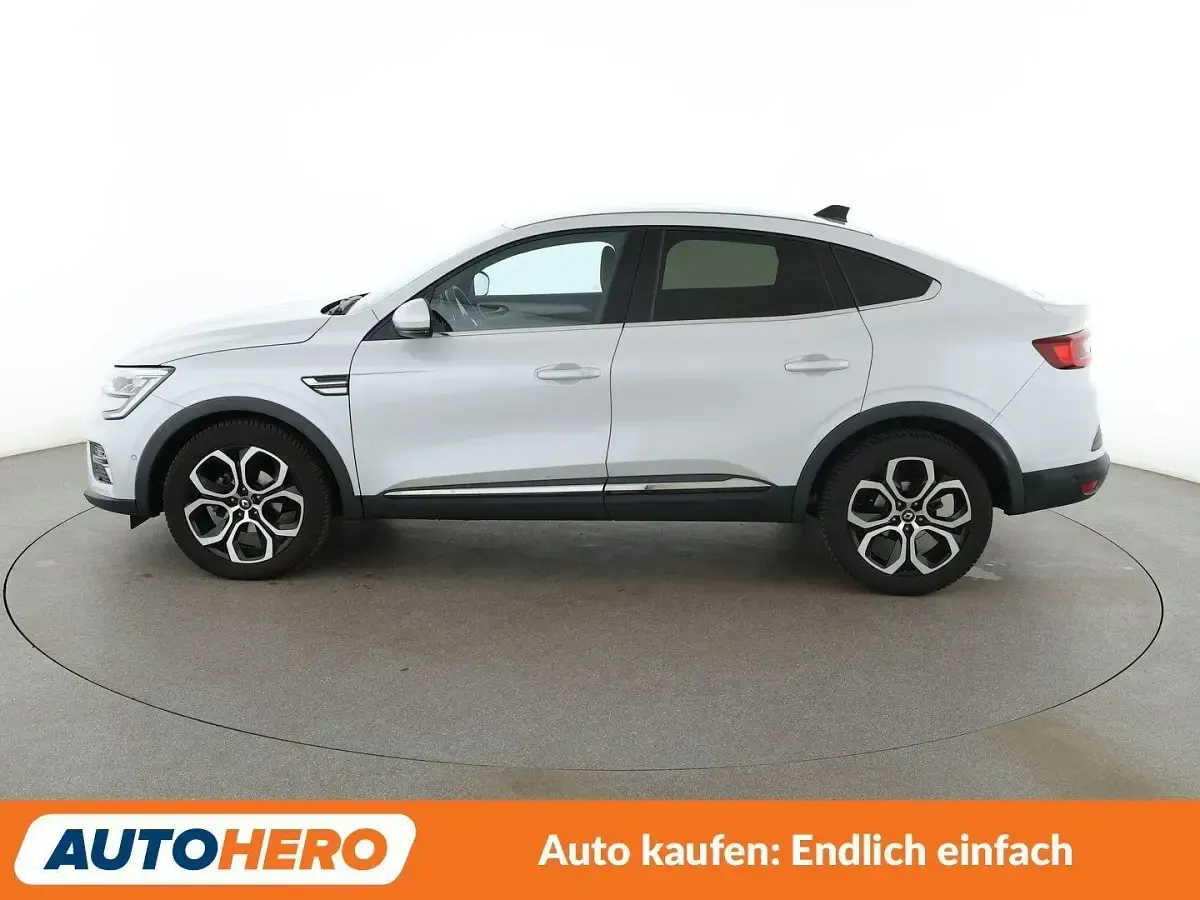 Gebraucht Renault Arkana Intens 140 PS (102 kW) 2022 Weiß SUV