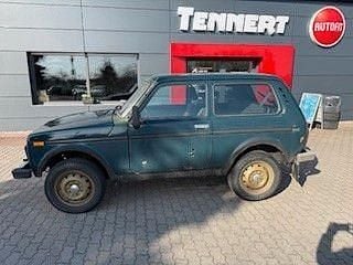 Gebraucht Lada niva 82 PS (60 kW) 2011 Grün SUV