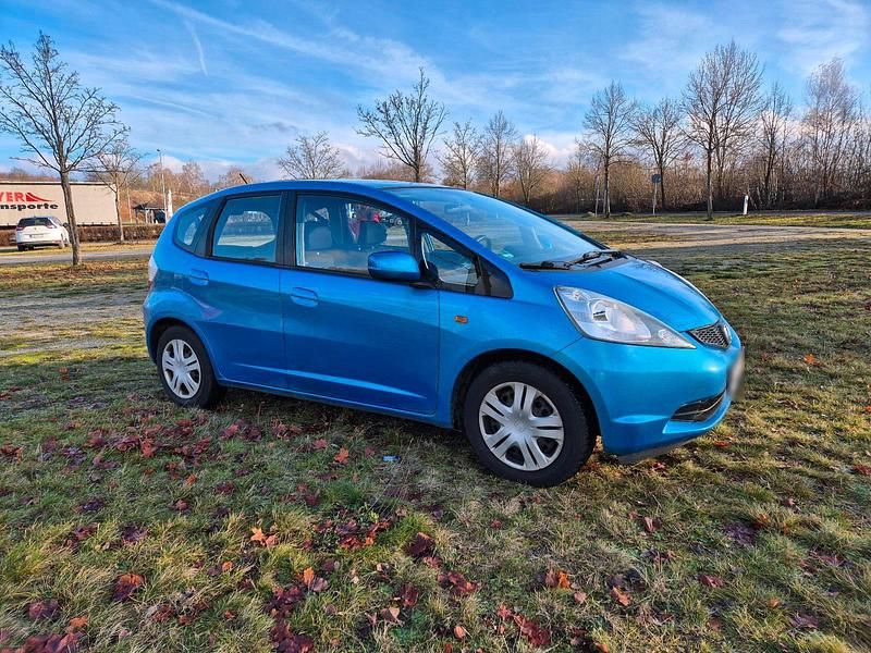 Gebraucht Honda Jazz 90 PS (66 kW) 2009 Blau Kleinwagen