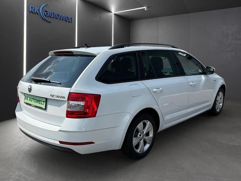 Gebraucht Skoda Octavia Soleil 150 PS (110 kW) 2019 Weiß Kombi