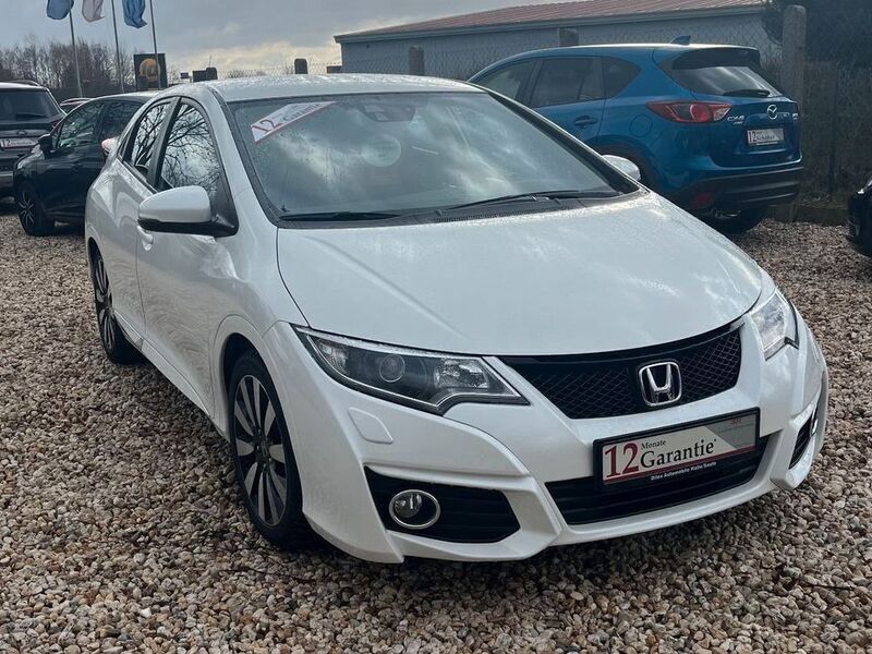 Weiß Gebraucht 2016 Honda Civic Elegance Limousine | 11.499 € (Fairer Preis) - Bild 1/4