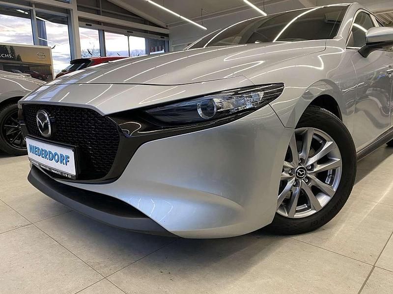 Gebraucht Mazda 3 122 PS (89 kW) 2019 Diamantsilber Limousine