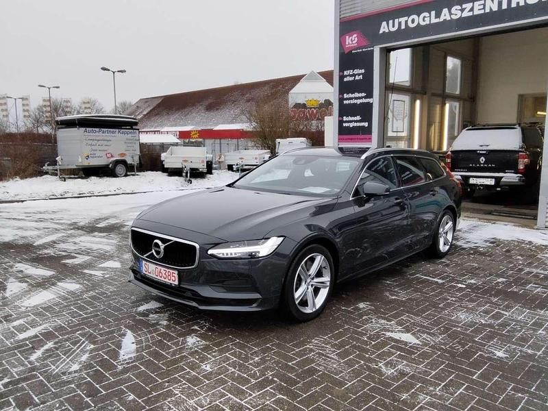 Gebraucht Volvo V90 Momentum 250 PS (183 kW) 2020 Savile grey / metallic Kombi