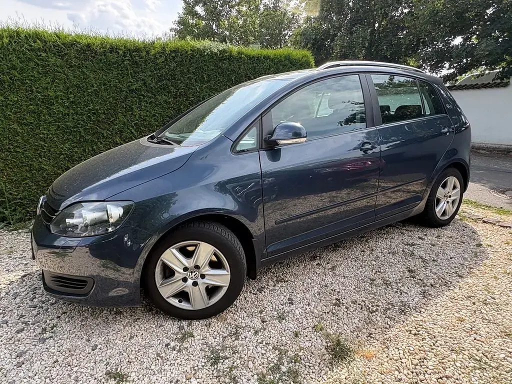 Gebraucht VW Golf Plus Cross Comfortline 160 PS (117 kW) 2009 Blau Limousine