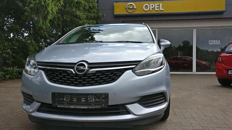 Diamant blau Gebraucht 2017 Opel Zafira Edition Van / Kleinbus | 13.872 € (Fairer Preis) - Bild 1/4