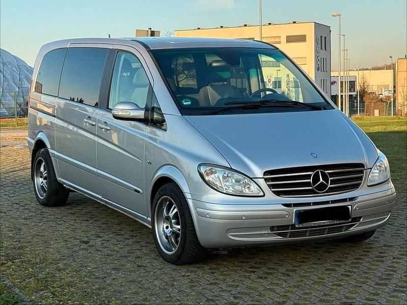 Silber Gebraucht 2008 Mercedes Viano Van / Kleinbus | 8.500 € (Superpreis) - Bild 1/4