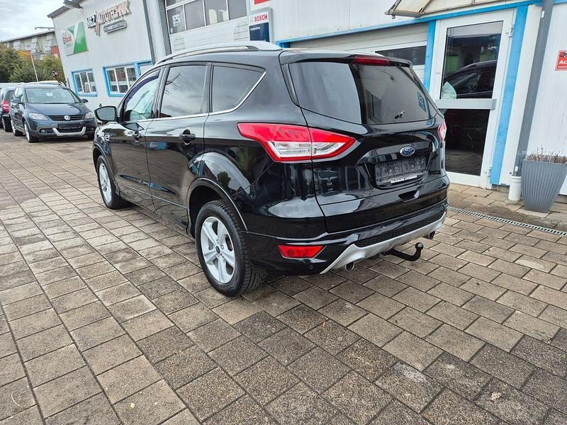 Gebraucht Ford Kuga Individual 163 PS (119 kW) 2014 Schwarz SUV