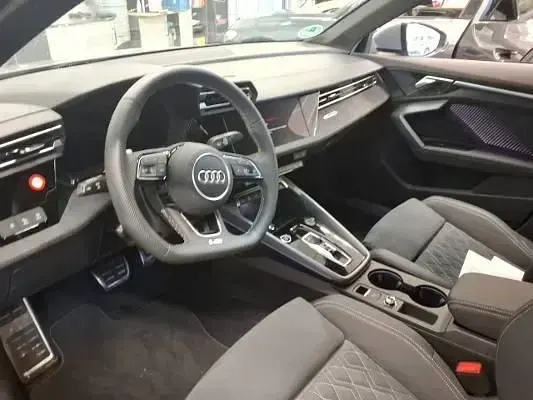 Gebraucht Audi A3 S-Line 204 PS (150 kW) 2025 Grau Limousine