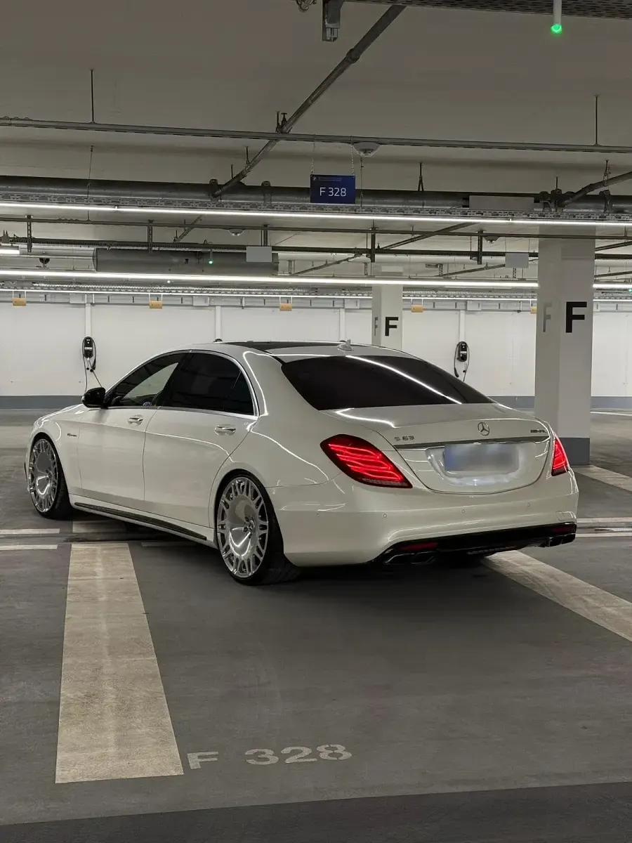 Gebraucht Mercedes S63 AMG AMG 585 PS (430 kW) 2015 Weiß Limousine