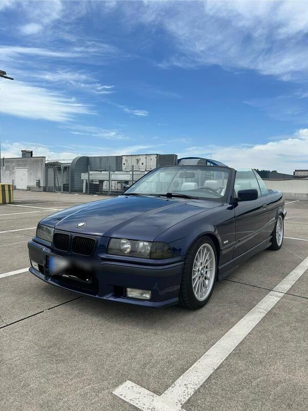 Blau Gebraucht 1998 BMW 320 Cabriolet Exclusive Cabrio | 6.900 € (Fairer Preis) - Bild 1/4