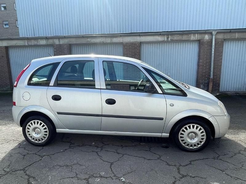 Gebraucht Opel Meriva Basis 101 PS (74 kW) 2004 Silber Van / Kleinbus