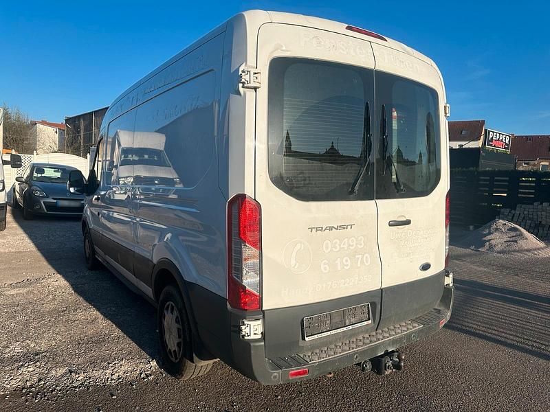 Gebraucht Ford Transit 131 PS (96 kW) 2018 Weiß Van