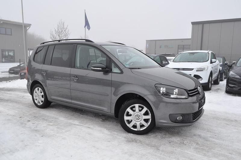 Gebraucht VW Touran Match 140 PS (102 kW) 2013 Grau Van / Kleinbus