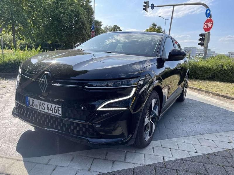 Blackpearlschwarz Gebraucht 2022 Renault Megane E-Tech Evolution Limousine | 24.900 € (Guter Preis) - Bild 1/4
