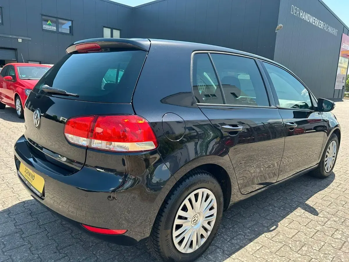 Gebraucht VW Golf VI Trendline 80 PS (58 kW) 2009 Schwarz Kleinwagen
