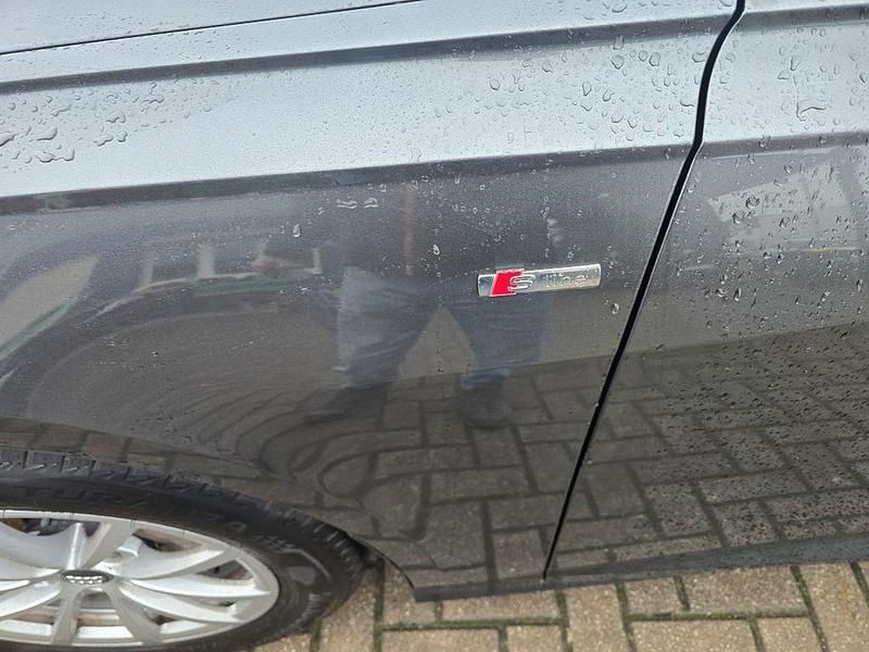 Gebraucht Audi A6 Basis 204 PS (150 kW) 2019 Grau Kombi