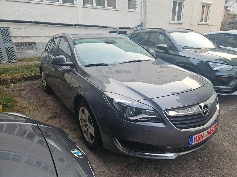 Grau Gebraucht 2016 Opel Insignia Limousine | 5.950 € (Superpreis) - Bild 1/4