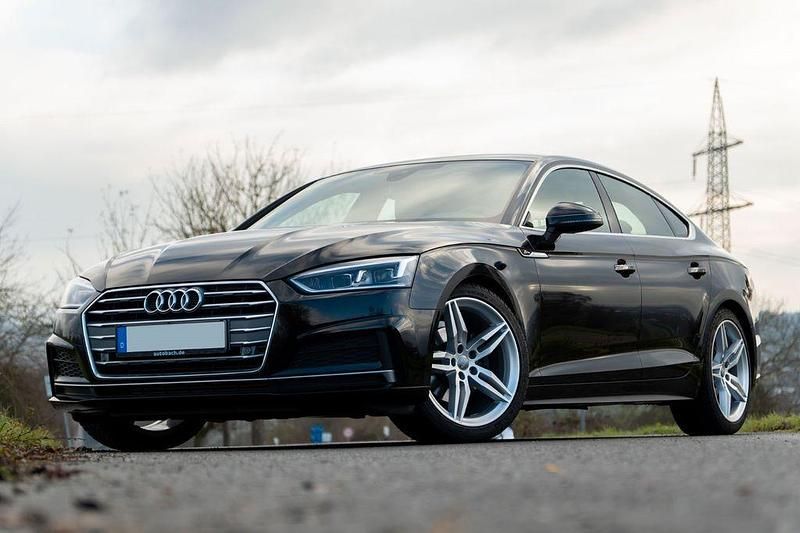 Schwarz Gebraucht 2019 Audi A5 Sportback Comfort Kleinwagen | 30.490 € (Fairer Preis) - Bild 1/4