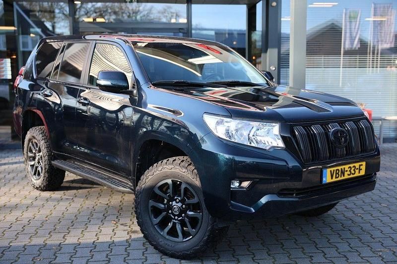 Blau Gebraucht 2019 Toyota Land Cruiser Van | 39.924 € (Fairer Preis) - Bild 1/4