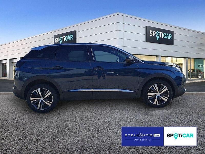 Gebraucht Peugeot 3008 Allure 131 PS (96 kW) 2023 Blau SUV