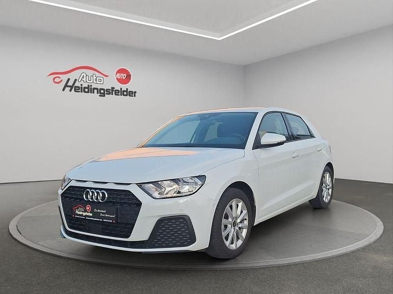Weiß Gebraucht 2022 Audi A1 Sportback Kleinwagen | 19.990 € (Guter Preis) - Bild 1/4
