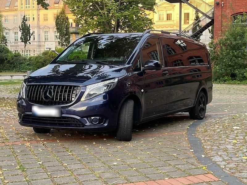Gebraucht Mercedes Vito 190 PS (139 kW) 2016 Blau Van