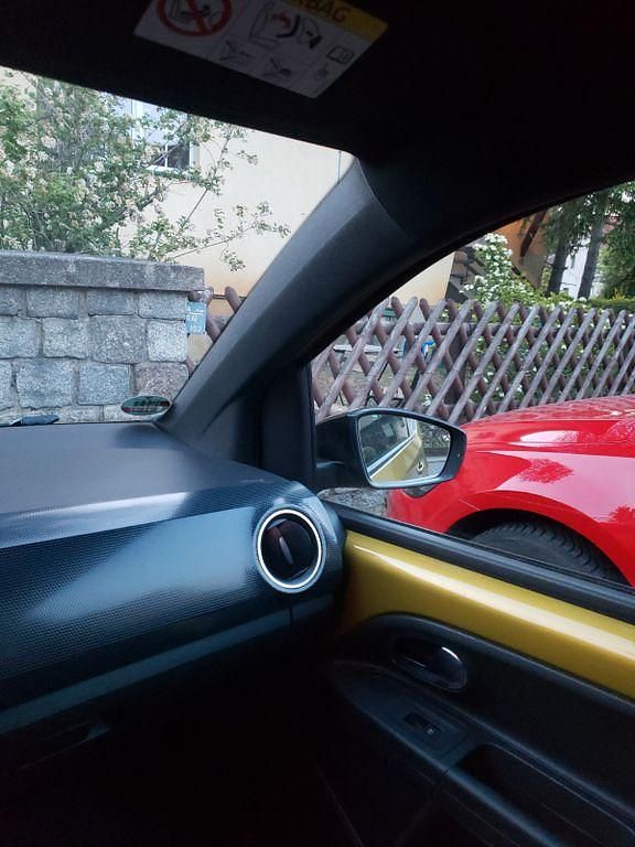 Gebraucht VW up! high up! 75 PS (55 kW) 2017 Gelb Kleinwagen