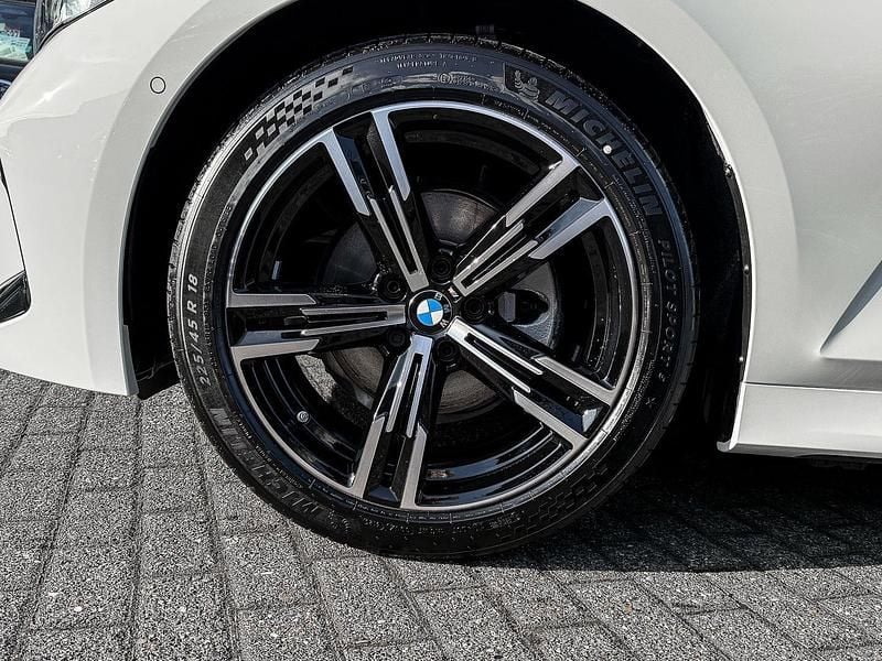 Neu BMW 320 M Sport 184 PS (135 kW) 2026 Weiß Kombi
