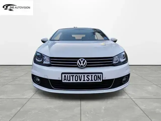 Usata VW Eos 122 CV (89 kW) 2012 Bianco Cabrio