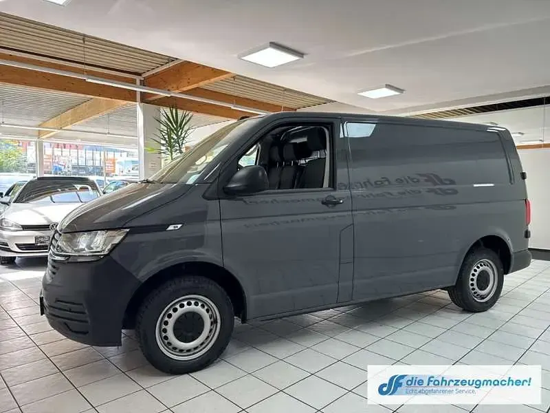 Gebraucht VW T6.1 150 PS (110 kW) 2022 Grau Van