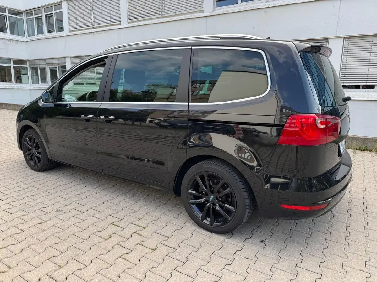 Gebraucht Seat Alhambra Style 140 PS (102 kW) 2013 Schwarz Van / Kleinbus