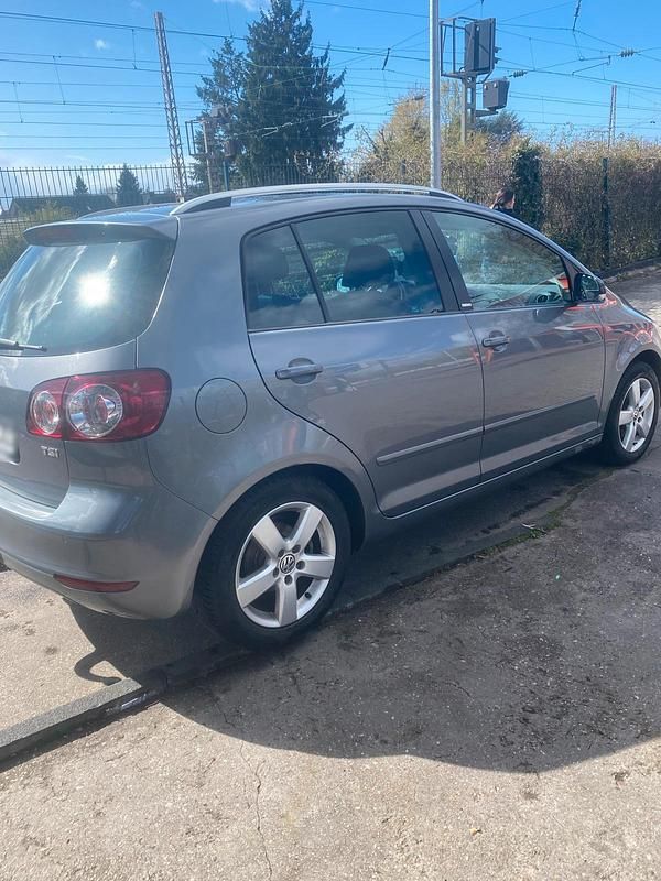 Gebraucht VW Golf 105 PS (77 kW) 2011 Grau SUV