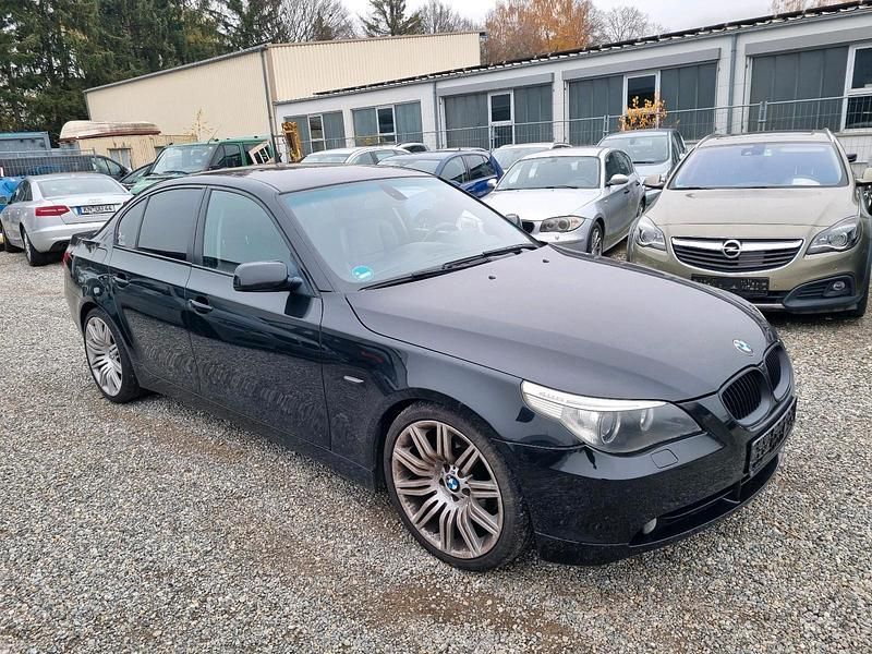 Schwarz Gebraucht 2005 BMW 520 Limousine | 3.499 € (Guter Preis) - Bild 1/4