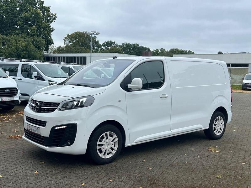 Weiß Gebraucht 2019 Opel Vivaro Van | 16.900 € (Fairer Preis) - Bild 1/4