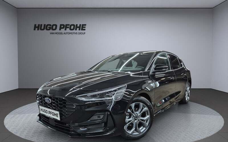 Schwarz Gebraucht 2024 Ford Focus ST-Line X Limousine | 26.280 € (Guter Preis) - Bild 1/4