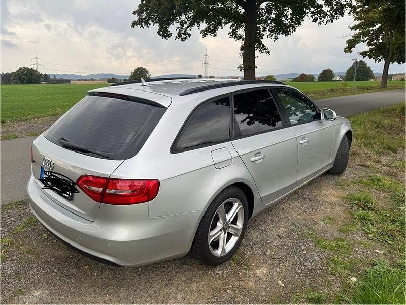 Gebraucht 2013 Audi A4 Ambiente Kombi | 7.999 € (Guter Preis) - Bild 1/4