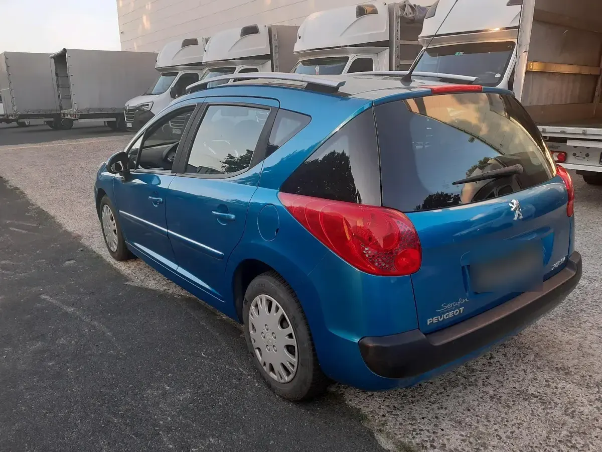 Gebraucht Peugeot 207 95 PS (69 kW) 2012 Blau Kombi