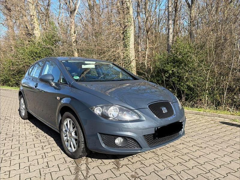 Gebraucht Seat Leon Stylance 102 PS (75 kW) 2010 Grau Kleinwagen