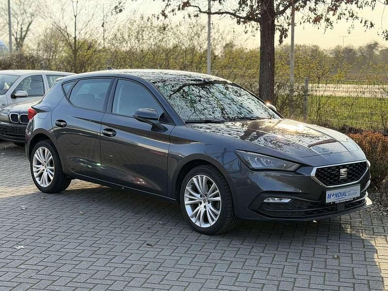 Gebraucht Seat Leon Style 116 PS (85 kW) 2022 "magnetic tech" Limousine