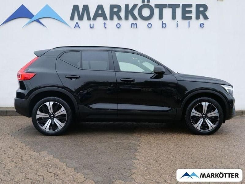 Gebraucht Volvo XC40 Core 169 kW (231 PS) 2023 Stone) / solid (schwarz SUV