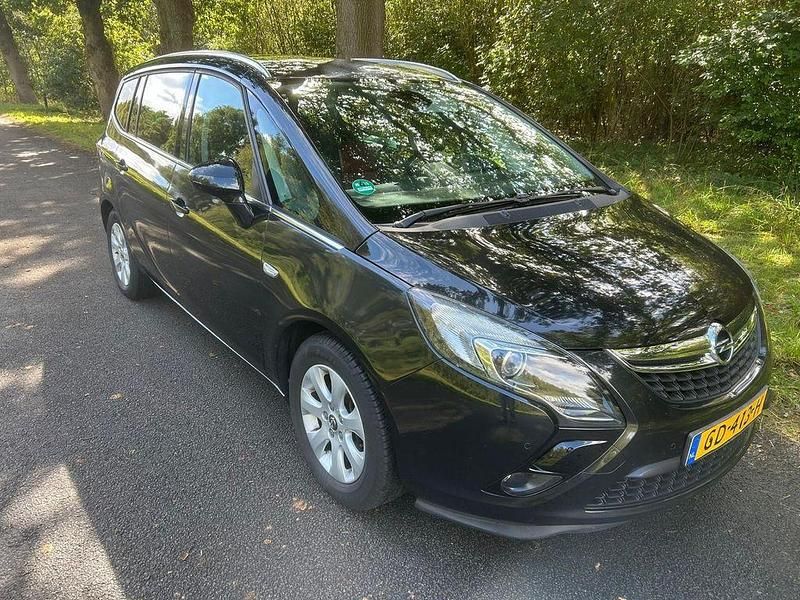 Schwarz Gebraucht 2015 Opel Zafira Tourer Business Van / Kleinbus | 4.950 € (Superpreis) - Bild 1/4