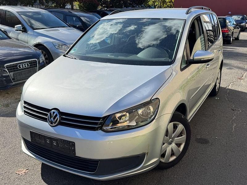 Silber Gebraucht 2011 VW Touran Comfortline Van / Kleinbus | 4.399 € (Guter Preis) - Bild 1/4