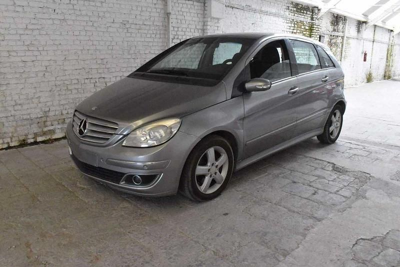 Grau Gebraucht 2008 Mercedes B180 Edition Van / Kleinbus | 1.250 € (Superpreis) - Bild 1/4
